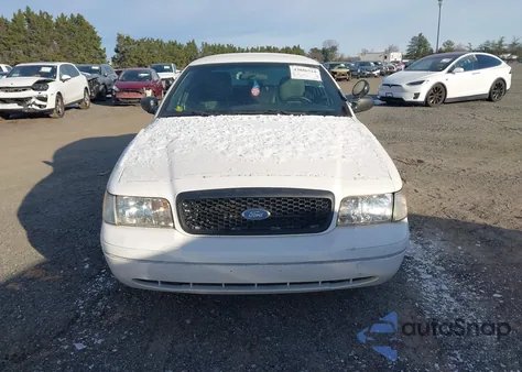 2011 Ford Crown Victoria Police Interceptor z USA, uszkodzony, nr VIN 2FABP7BV4BX159829